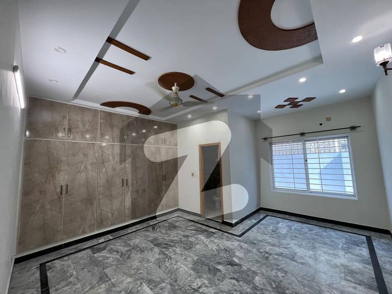 Independent 10 Marla 6 Bed Full House For Rent Independent 10 Marla 6 Bed Full House For Rent