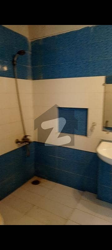 Flat Of 2600 Square Feet Is Available For sale In Bath Island