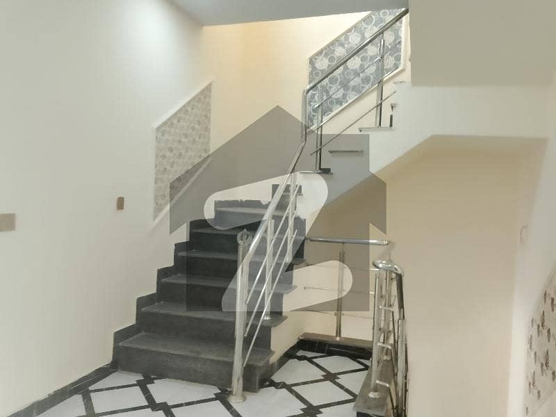 5 MARLA HOUSE FOR RENT 5 MARLA HOUSE FOR RENT