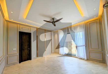 Luxury House for Sale, Triple Story House for Sale ) 3 Gas meter & 3 Electricity seperate meter b) Prime Location This House In Soan Garden Block H