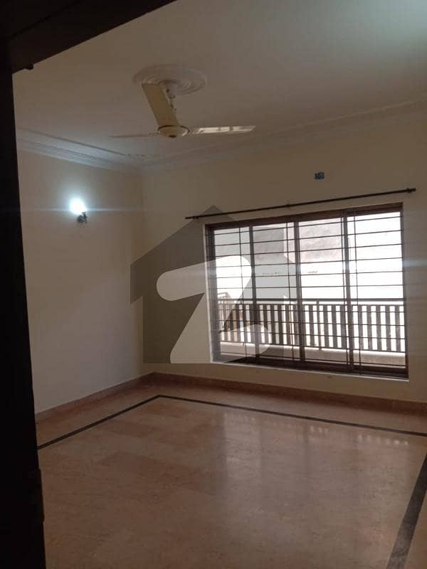 35x70 Ground Portion Available For Rent In G13