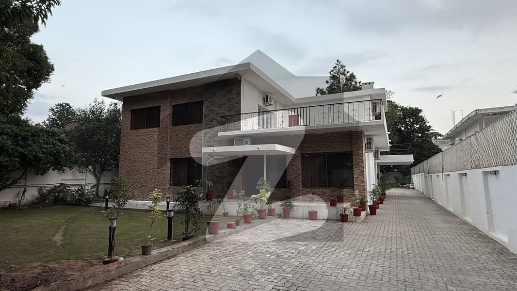 جی ۔ 6/3 جی ۔ 6,اسلام آباد میں 10 کمروں کا 4 کنال مکان 30.0 لاکھ میں کرایہ پر دستیاب ہے۔