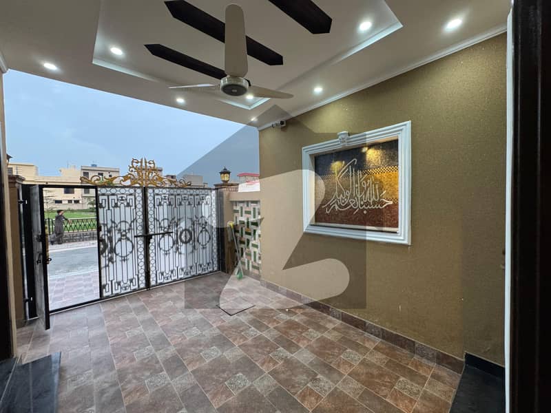 5 Marla House Facing Park 5 Bedrooms 5 Marla House Facing Park 5 Bedrooms