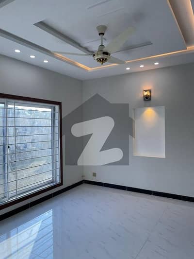 Rawalpindi Bahria Town Phase8 7 Marla Brand New House Available For Rent