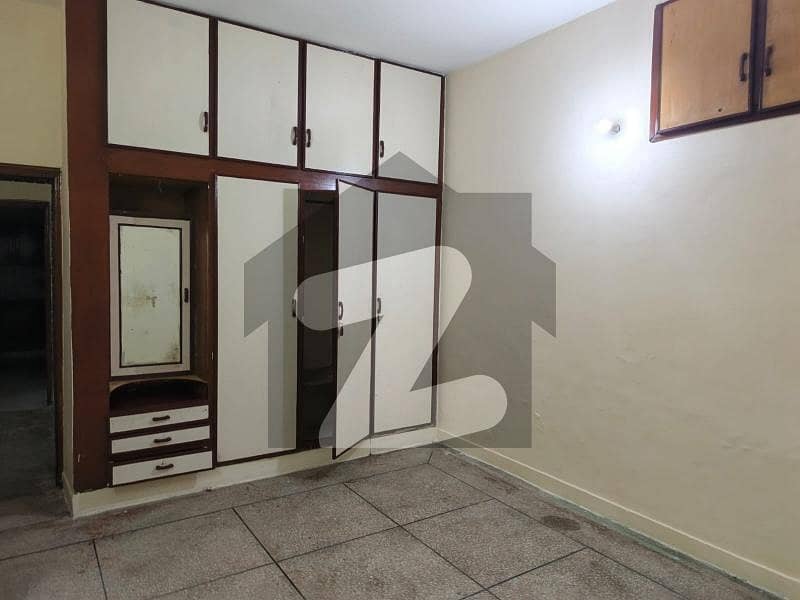 Spacious Ground Portion For Rent 3 Bedrooms, Ideal Location
