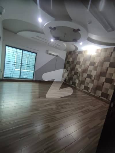 1 Kanal Beautiful House For Sale On Prime Location Paragon City