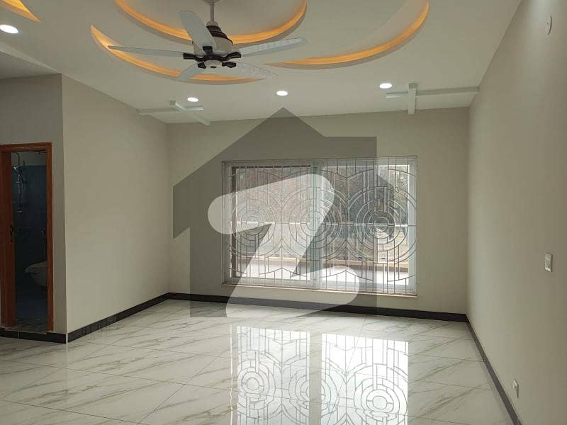 Luxury 5 Bed House For Rent On Aurangzaib Road