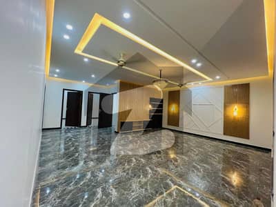 Luxury 10 Marla Lower Portion For Rent In PCSIR