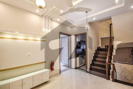 5 Marla Beautiful Modern House For Rent | DHA 9 Town Prime Location