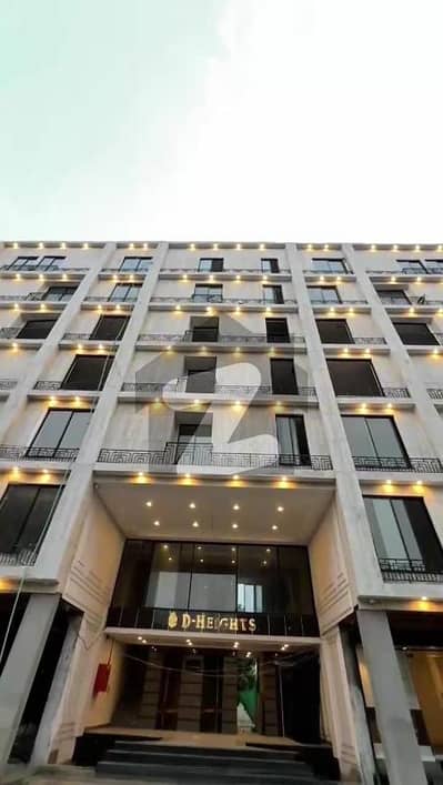 500 Square Feet Net Area Office on Ground Floor in 1.7 Crore. Possession in 98 Lakh , Remaining 72 Lakh in 12 Monthly Installment , 6 Lakh per Month. Best Location For Your Dream Office in Bahria Town Lahore.