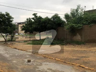 المنظر ٹاؤن کراچی میں 8 مرلہ رہائشی پلاٹ 1.3 کروڑ میں برائے فروخت۔