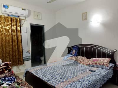 Outclass 4 Bed DD Extra Land Flat For Sale