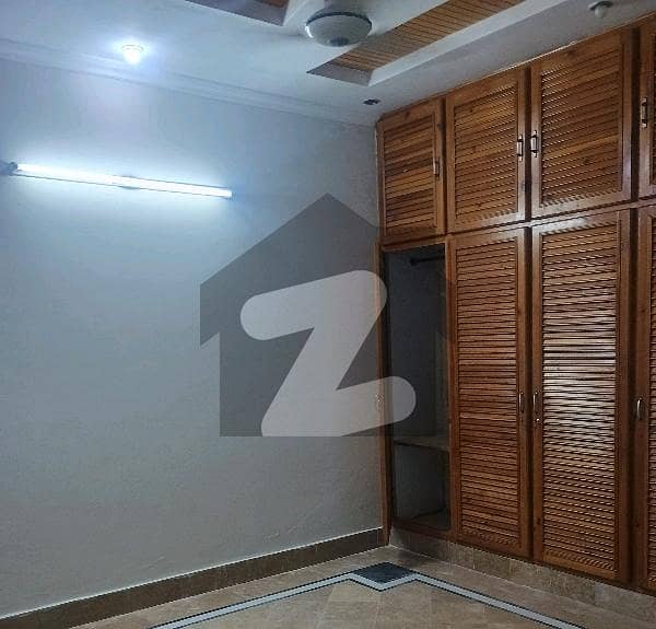 Upper Portion Of 8 Marla In G-13 Is Available