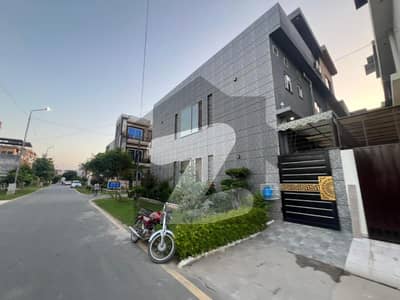 پارک ویو سٹی لاہور میں 5 مرلہ رہائشی پلاٹ 28.5 لاکھ میں برائے فروخت۔