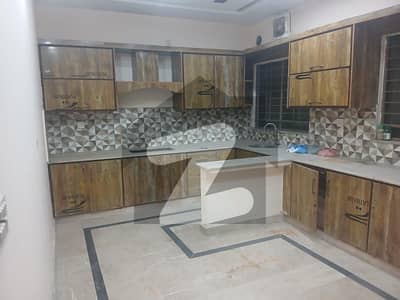آئی ای پی انجنیئرز ٹاؤن ۔ سیکٹر اے آئی ای پی انجینئرز ٹاؤن,لاہور میں 3 کمروں کا 1 کنال زیریں پورشن 90.0 ہزار میں کرایہ پر دستیاب ہے۔