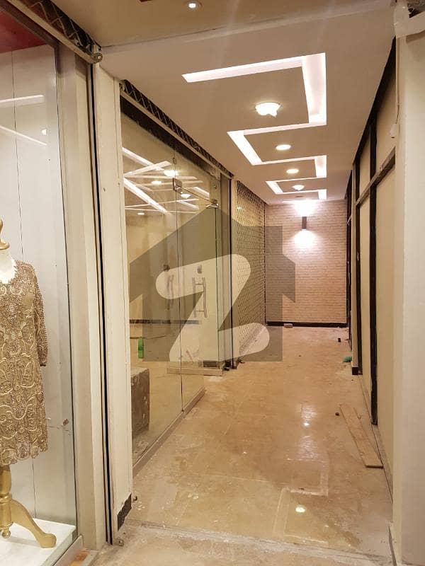 ڈی ایچ اے ڈیفینس اسلام آباد میں 1 مرلہ Studio دکان 1.8 کروڑ میں برائے فروخت۔