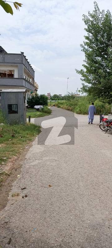 4.4 MARLA PLOT FOR SALE IN G-13/1