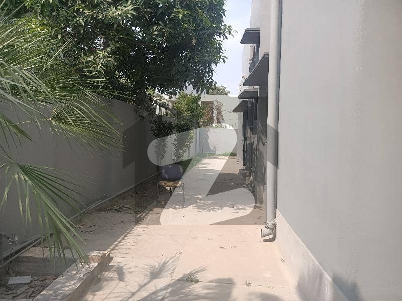 OLD HOUSE AVAILABLE FOR SALE