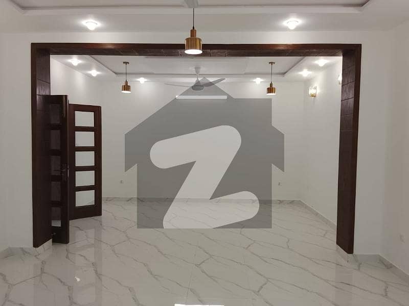 A Levish Full House Available For Rent In I-8\4