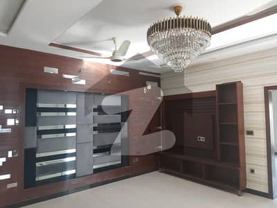 بحریہ ٹاؤن - اوورسیزبی بحریہ ٹاؤن اوورسیز انکلیو,بحریہ ٹاؤن,لاہور میں 3 کمروں کا 10 مرلہ بالائی پورشن 55.0 ہزار میں کرایہ پر دستیاب ہے۔