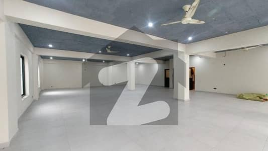 آئی ۔ 9 اسلام آباد میں 1 کنال دفتر 12.0 لاکھ میں کرایہ پر دستیاب ہے۔