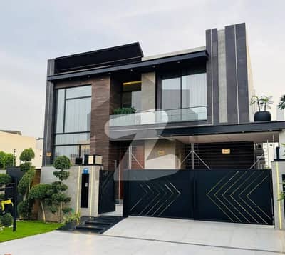10 Marla Designer House For Sale in the heart of bahria Town sector C