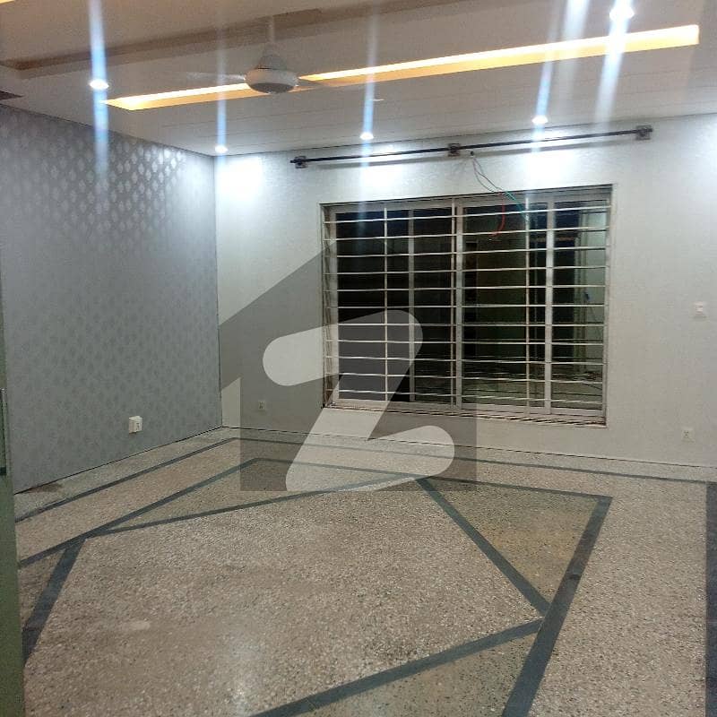 Lower Portion For Rent