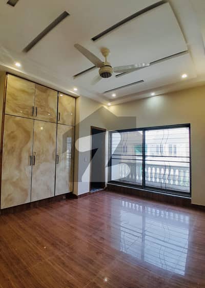 10 Marla Upper Portion For Urgent Rent In Canal Garden Lahore