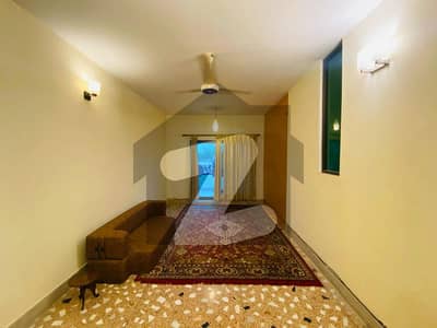 FOR RENT Fully Furnished (Plus Renovated) 1 Bedroom Available inF_6/1
