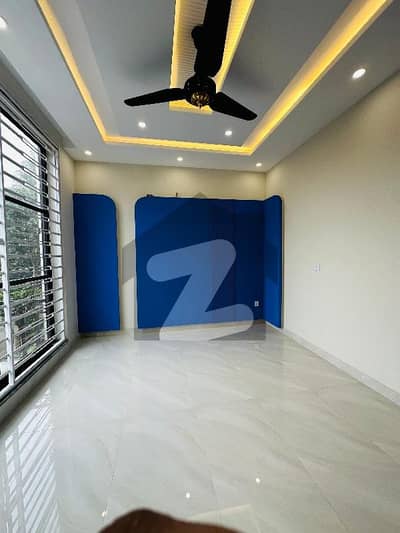 2 KANAL BEAUTIFUL PORTION FOR RENT AT HOT LOCATION & NEAR TO ALL FACILITY 2 KANAL BEAUTIFUL PORTION FOR RENT AT HOT LOCATION & NEAR TO ALL FACILITY
