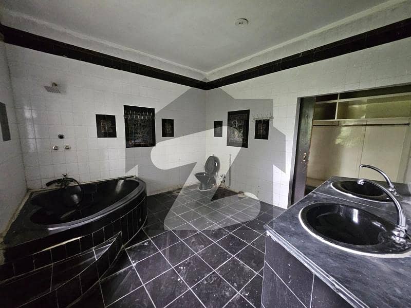 4 Bed Upper Portion Available For Rent In F-10