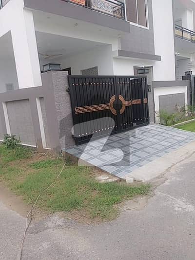 Double Storey House Available In Sunfot Defance Villa Near Vmall Cantt