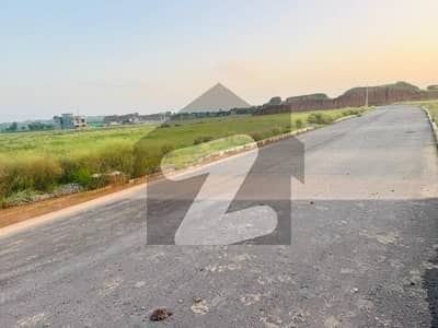 بحریہ ٹاؤن فیز 8 ۔ بلاک کے بحریہ ٹاؤن فیز 8,بحریہ ٹاؤن راولپنڈی,راولپنڈی میں 7 مرلہ رہائشی پلاٹ 32.5 لاکھ میں برائے فروخت۔