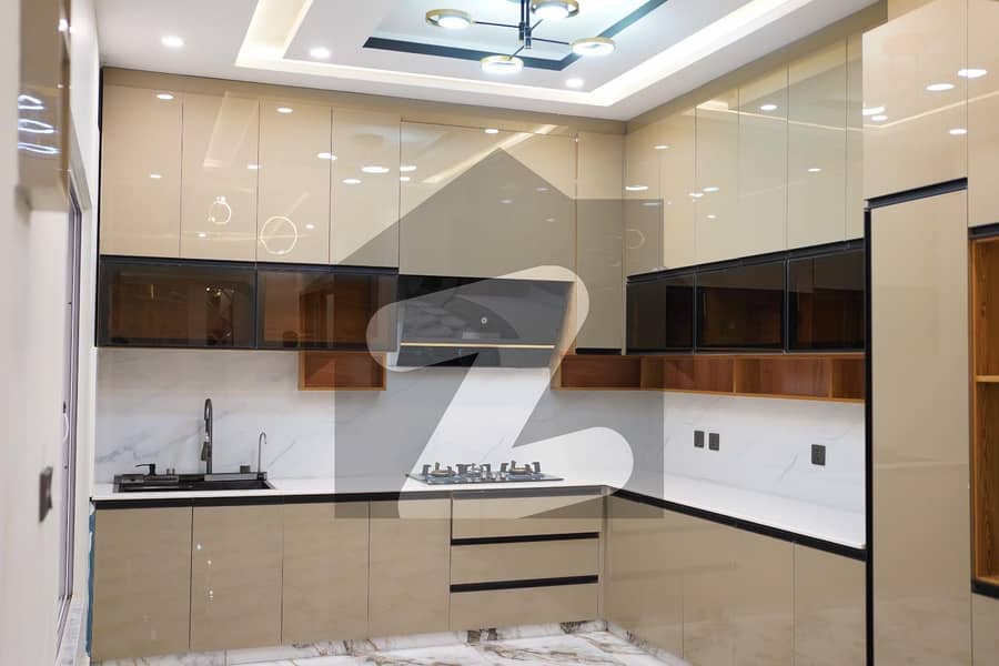 10 Marla block O Gulberg residencia