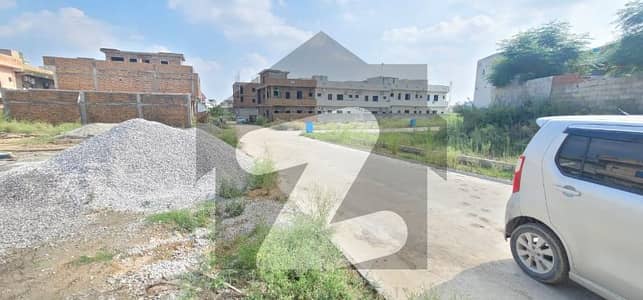 Commercial Plot For Sale in Jinnah Garden at Investor Price