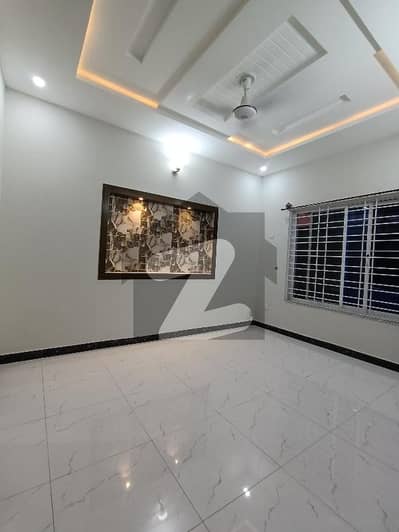 25x40 Full House Available For Rent In G-13
