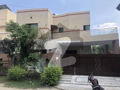 لیک سٹی میڈوز فیز 1 - بلاک ڈی لیک سٹی میڈوز فیز 1,لیک سٹی میڈوز,لاہور میں 4 کمروں کا 11 مرلہ مکان 1.2 لاکھ میں کرایہ پر دستیاب ہے۔