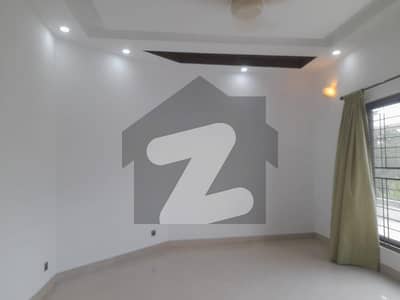 Peace Full Location 1 Kanal Upper Portion For Rent In DHA Lahore Phase 1 Block M