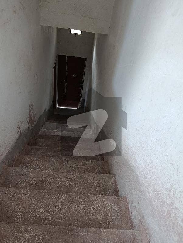 32 