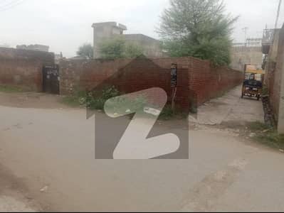 منڈی بہاؤالدین بائی پاس منڈی بہاؤالدین میں 1 کنال رہائشی پلاٹ 8.0 لاکھ میں برائے فروخت۔