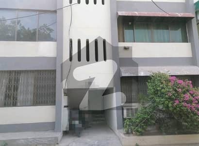 Ready To sale A Flat 10 Marla In Askari 5 Lahore