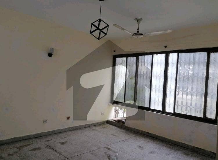 Flat For sale In Askari 5 Lahore