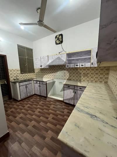 10 Marla Ranuvated Portion For Rent