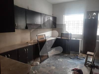 500sqyd Portion For Rent