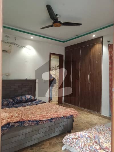 پنجاب سمال انڈسٹریز کالونی لاہور میں 1 کمرے کا 3 مرلہ کمرہ 28.5 ہزار میں کرایہ پر دستیاب ہے۔