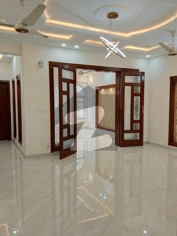 Top Location Luxury House For Sale in D-12 Top Location Luxury House For Sale in D-12