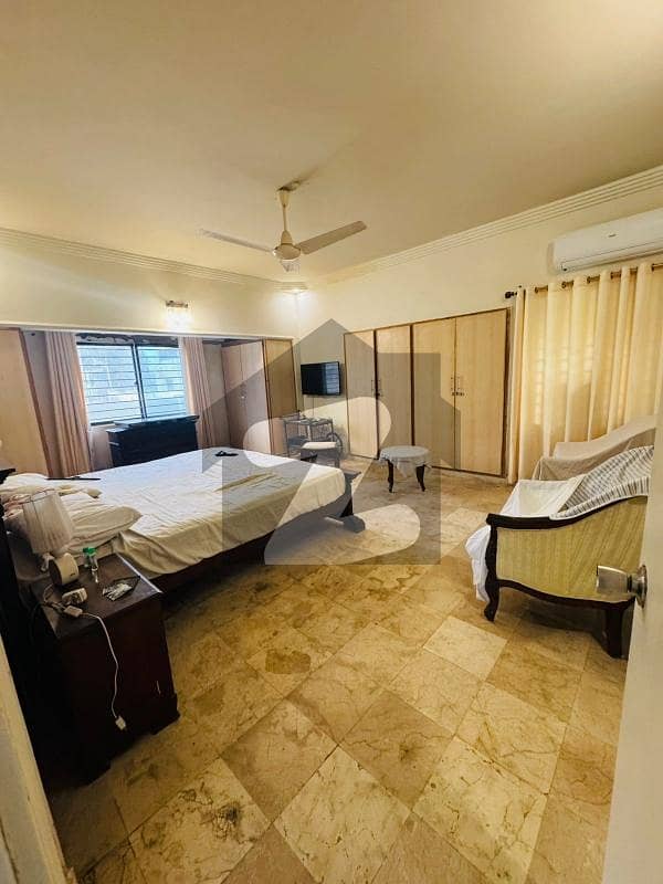A Flat Of 2300 Square Feet In Rs. 300000 A Flat Of 2300 Square Feet In Rs. 300000