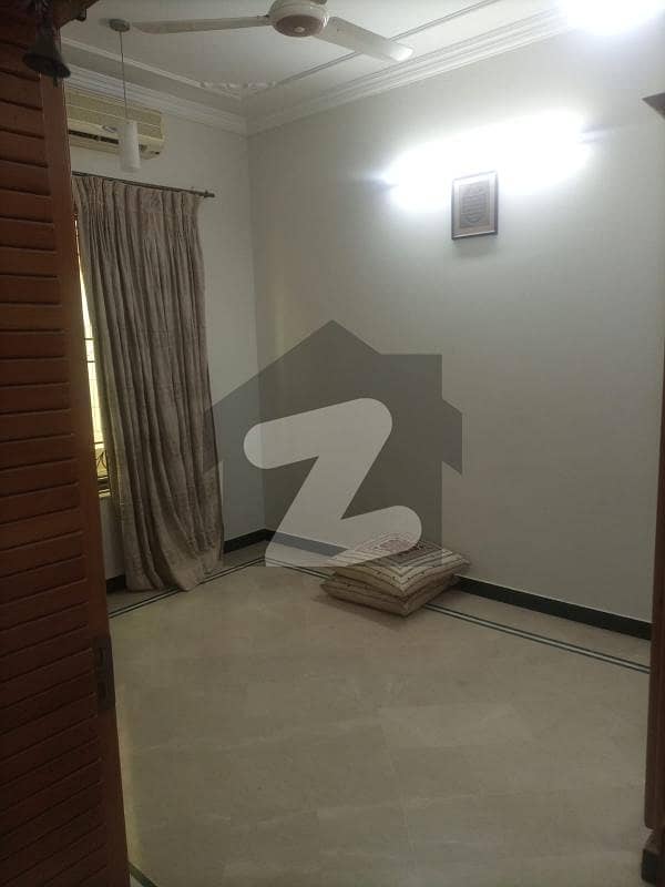 G13 25x40 Upper Portion Available For Rent