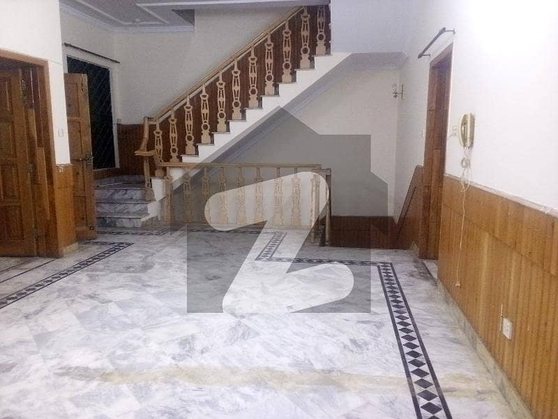 Upr portion for Rent G10-4 ideal location Upr portion for Rent G10-4 ideal location