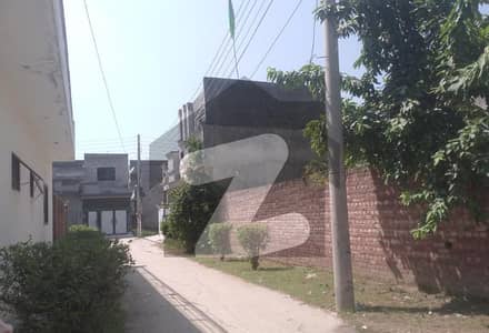 5 Marla plot located in gate society near Ferozepur road kahna nau Lahore